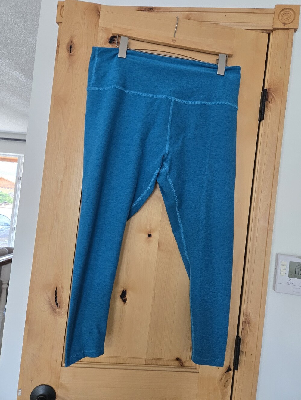 Beyond Yoga Women's Blue Cropped Leggings 2X